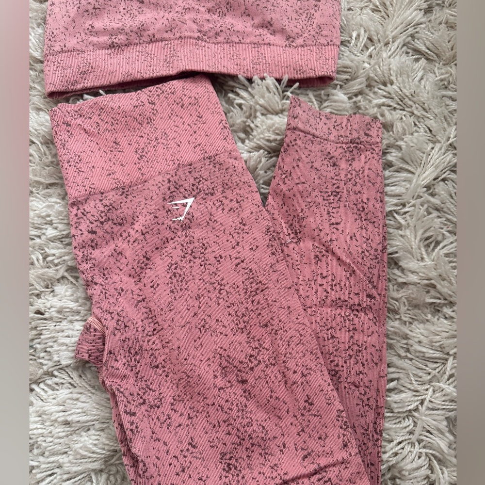 GYMSHARK SET - Picture 4 of 6